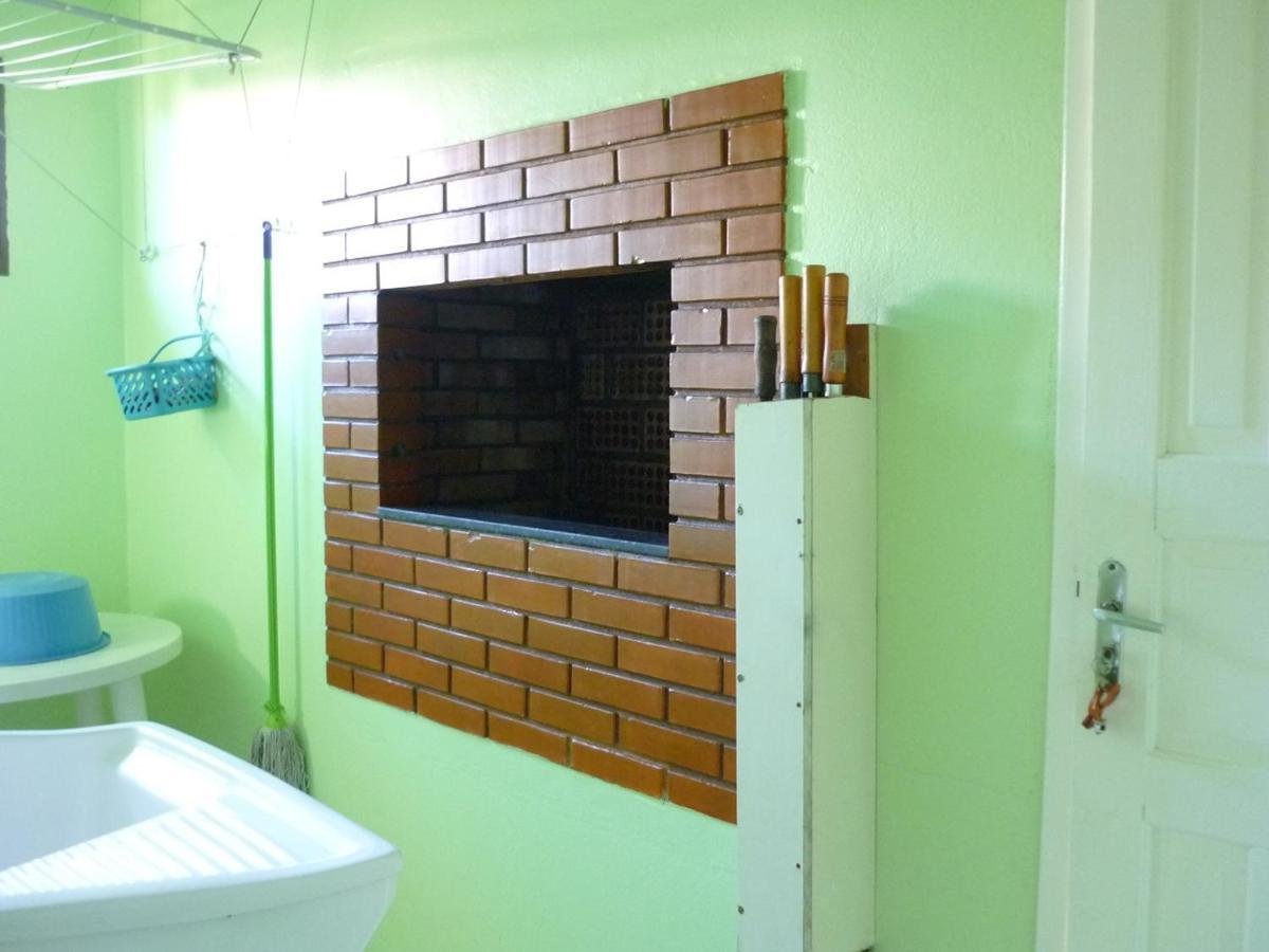 Casa Para Aluguel De Veraneio Em 托雷斯 外观 照片