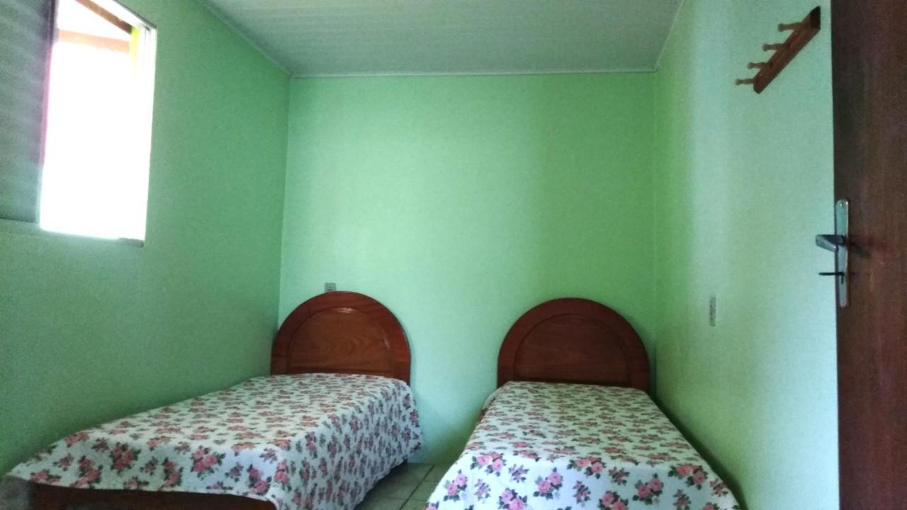 Casa Para Aluguel De Veraneio Em 托雷斯 外观 照片