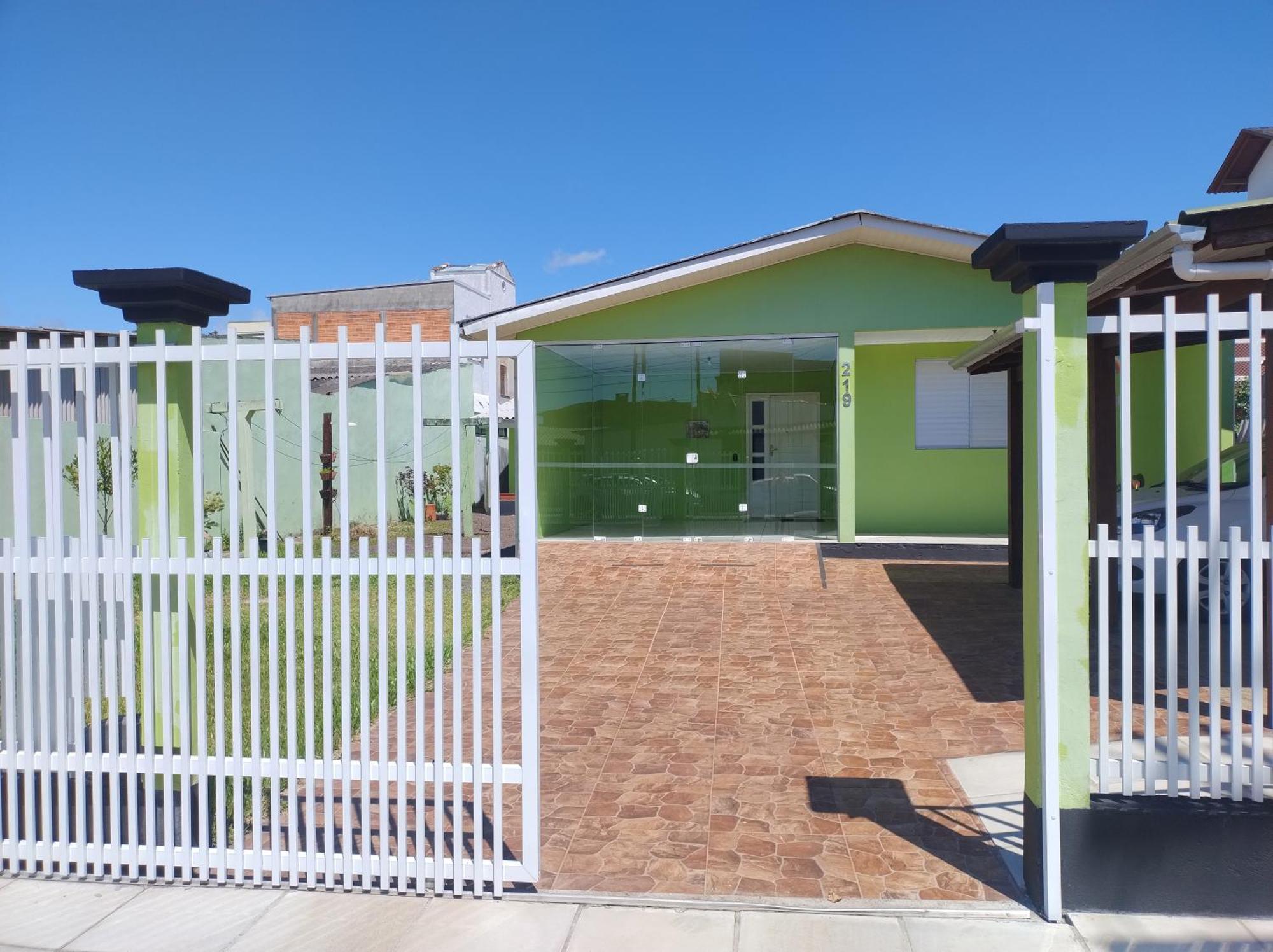Casa Para Aluguel De Veraneio Em 托雷斯 外观 照片